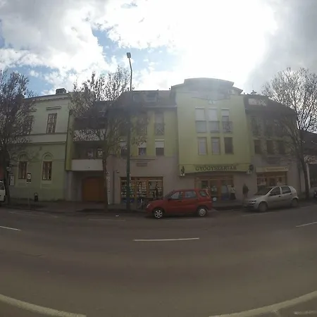 Novak Apartman Gyula Exterior foto