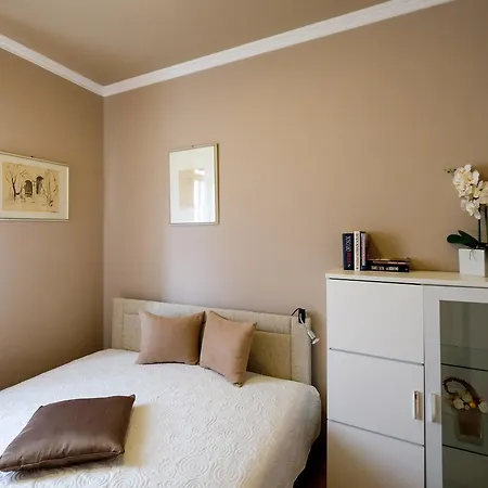 Novak Apartman Gyula Exterior foto
