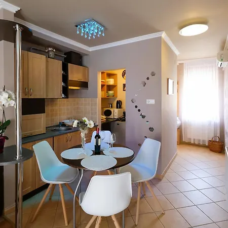 Novak Apartman Gyula Exterior foto